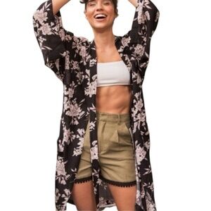 Spiritual Gangster Mia komono robe OS Floral